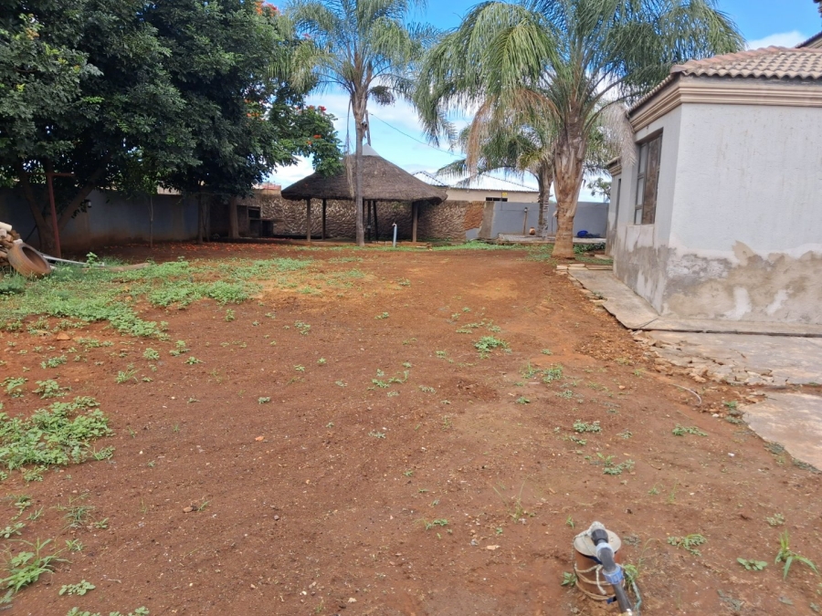 6 Bedroom Property for Sale in Modjadji Limpopo