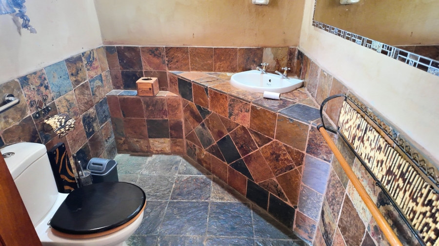 6 Bedroom Property for Sale in Modimolle Rural Limpopo