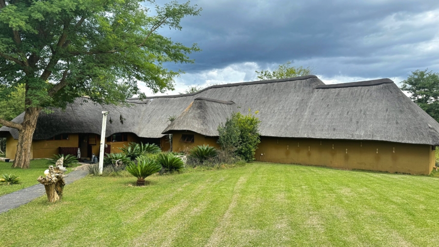 6 Bedroom Property for Sale in Modimolle Rural Limpopo