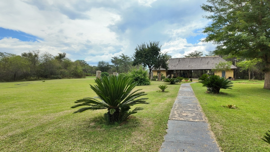 6 Bedroom Property for Sale in Modimolle Rural Limpopo