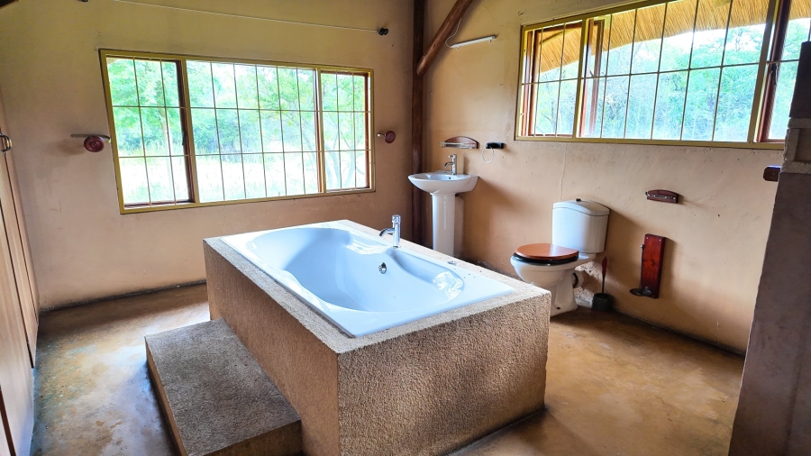 6 Bedroom Property for Sale in Modimolle Rural Limpopo