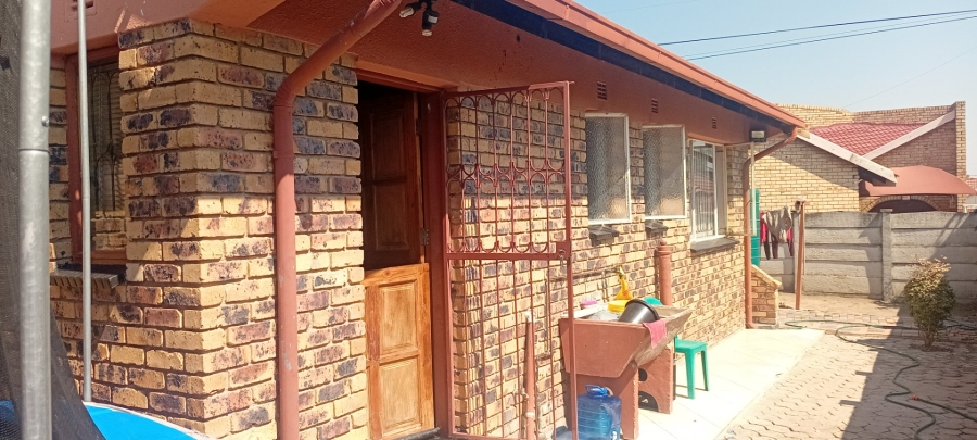 3 Bedroom Property for Sale in Seshego 9B Limpopo