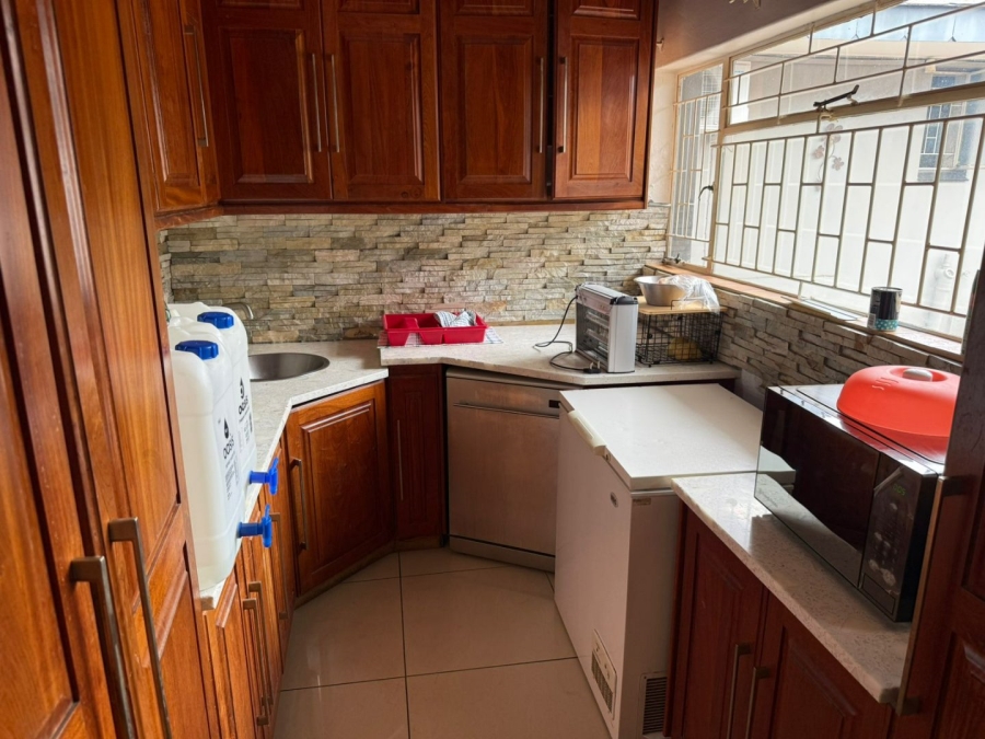 5 Bedroom Property for Sale in Bendor Limpopo