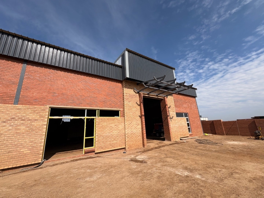 To Let Commercial Property for Rent in Magna Via Industrial Limpopo