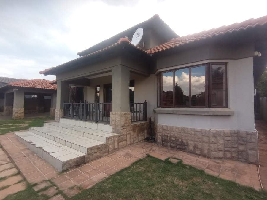 3 Bedroom Property for Sale in Waterberry Country Estate Limpopo