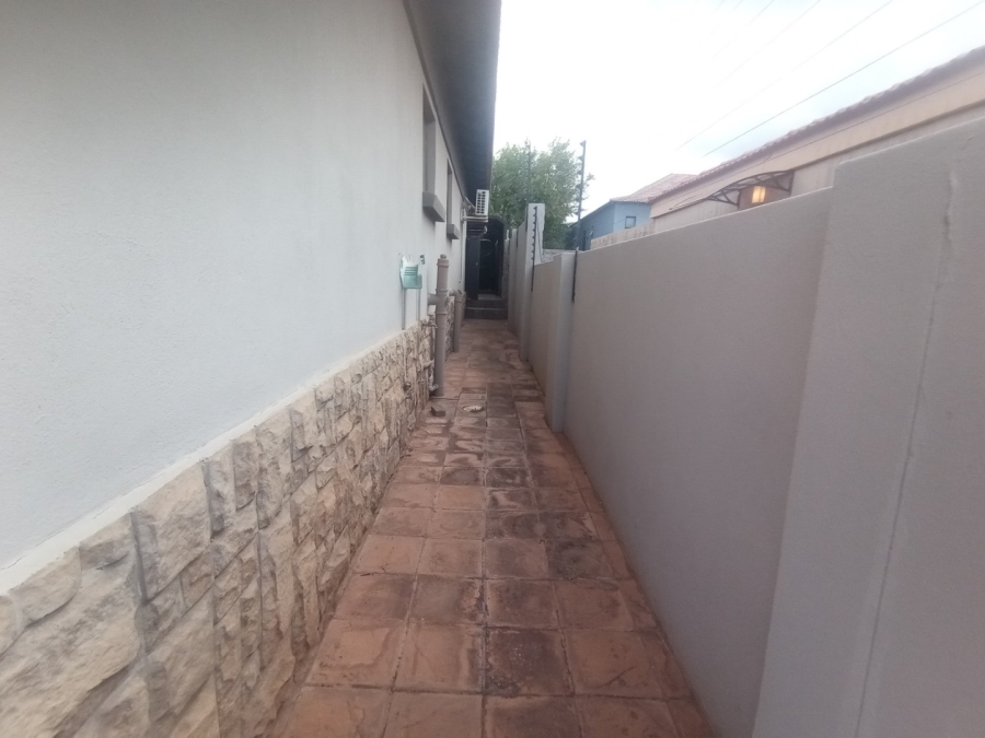 3 Bedroom Property for Sale in Waterberry Country Estate Limpopo