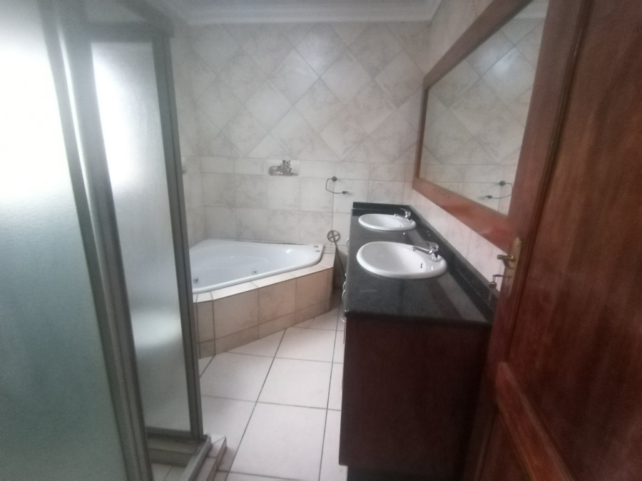 3 Bedroom Property for Sale in Waterberry Country Estate Limpopo