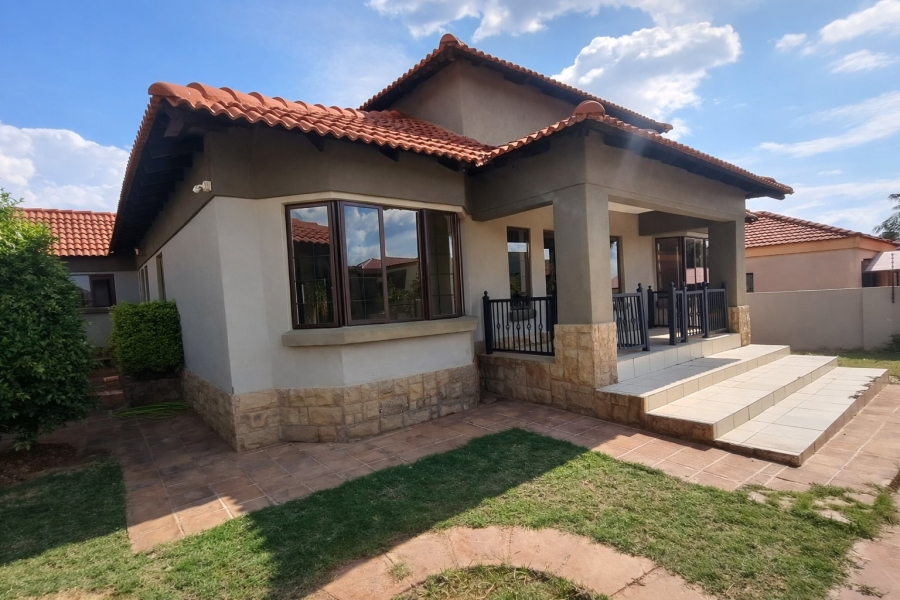 3 Bedroom Property for Sale in Waterberry Country Estate Limpopo