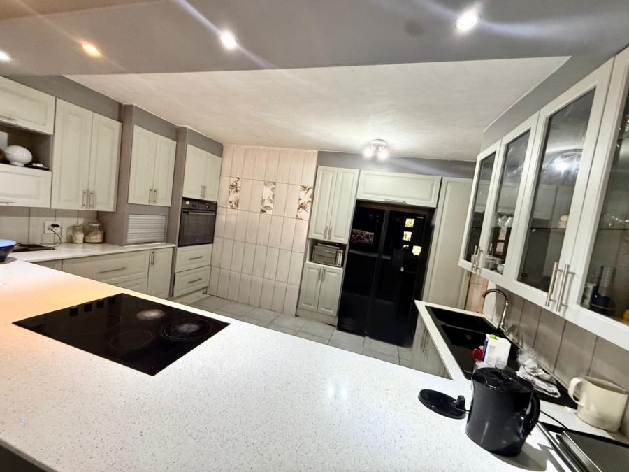 3 Bedroom Property for Sale in Flora Park Limpopo