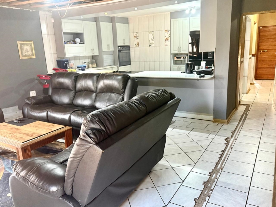 3 Bedroom Property for Sale in Flora Park Limpopo