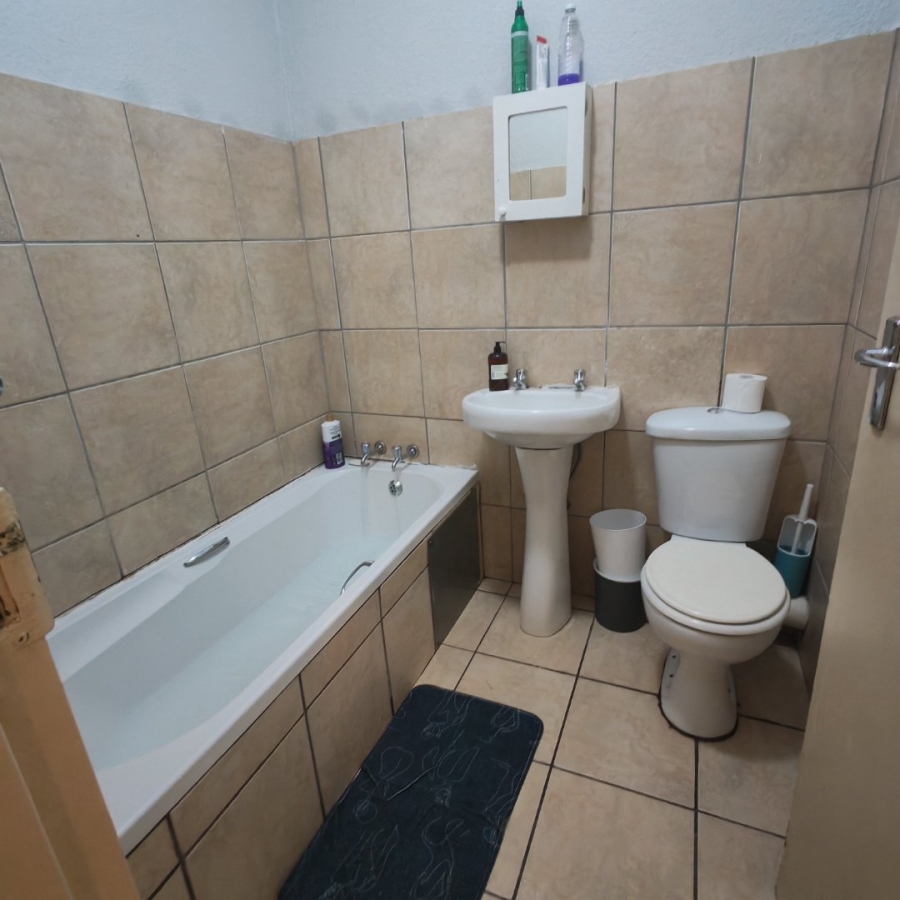 2 Bedroom Property for Sale in Polokwane Central Limpopo