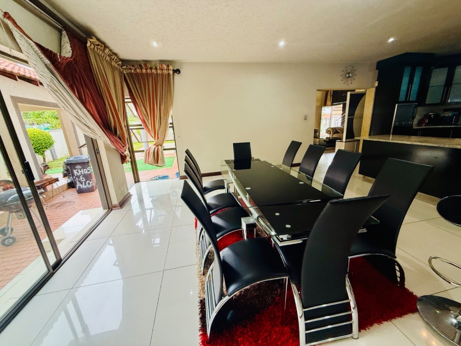 6 Bedroom Property for Sale in Bendor Limpopo