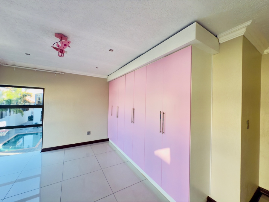 6 Bedroom Property for Sale in Bendor Limpopo