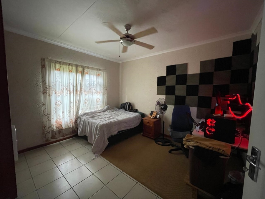 3 Bedroom Property for Sale in Fauna Park Limpopo