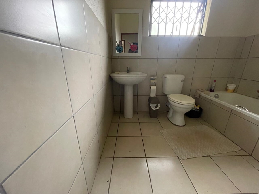 3 Bedroom Property for Sale in Fauna Park Limpopo