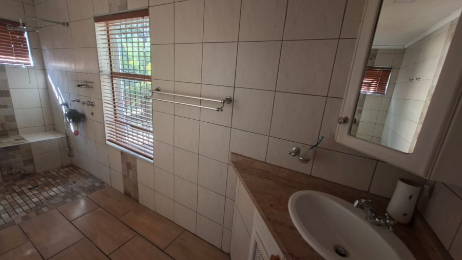 4 Bedroom Property for Sale in Chroompark Limpopo