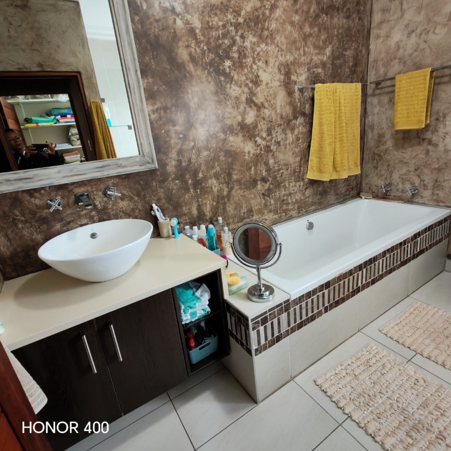 4 Bedroom Property for Sale in Eagles Crest Limpopo