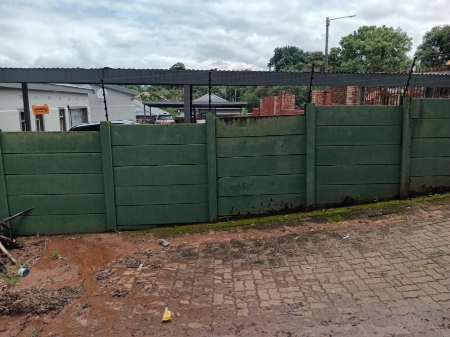 13 Bedroom Property for Sale in Medi Park Limpopo