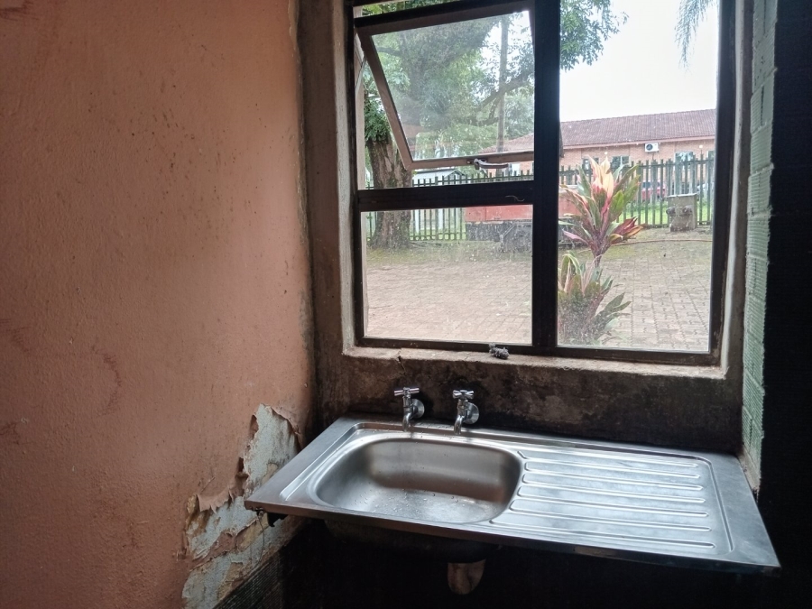 13 Bedroom Property for Sale in Medi Park Limpopo