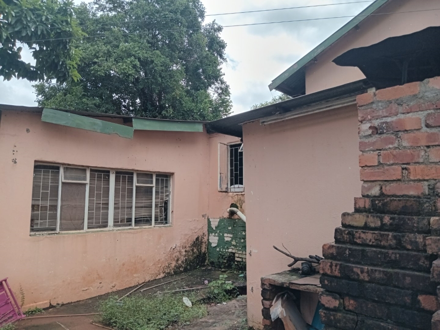 13 Bedroom Property for Sale in Medi Park Limpopo