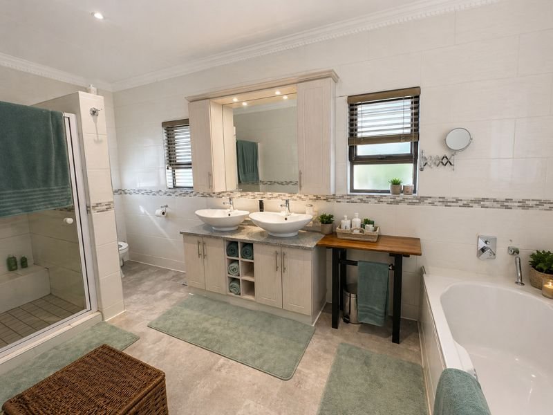 7 Bedroom Property for Sale in Hoedspruit Wildlife Estate Limpopo