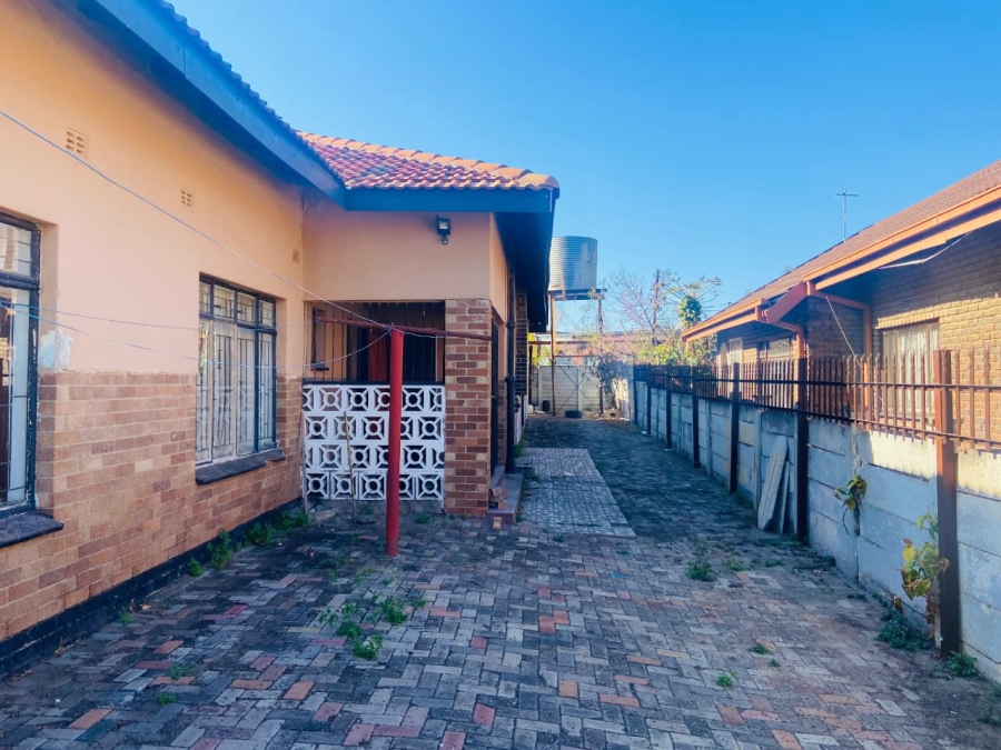 4 Bedroom Property for Sale in Seshego A Limpopo