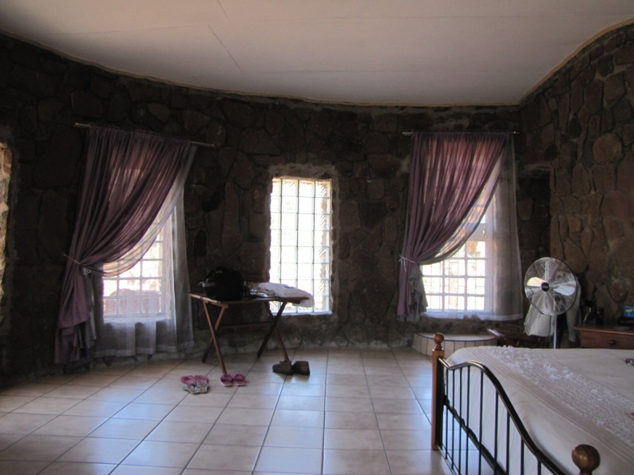 To Let Commercial Property for Rent in Roossenekal AH Limpopo