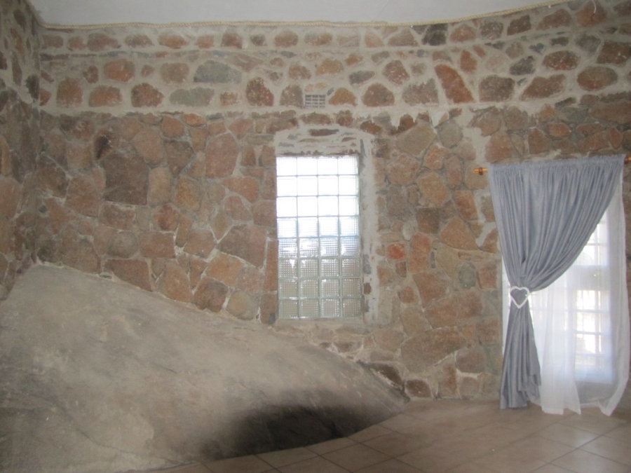To Let Commercial Property for Rent in Roossenekal AH Limpopo