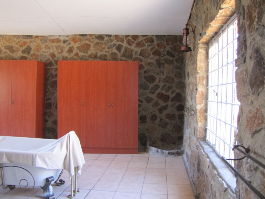 To Let Commercial Property for Rent in Roossenekal AH Limpopo