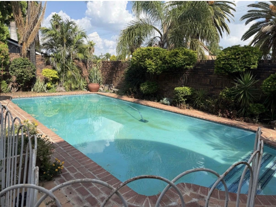 6 Bedroom Property for Sale in Nirvana Limpopo