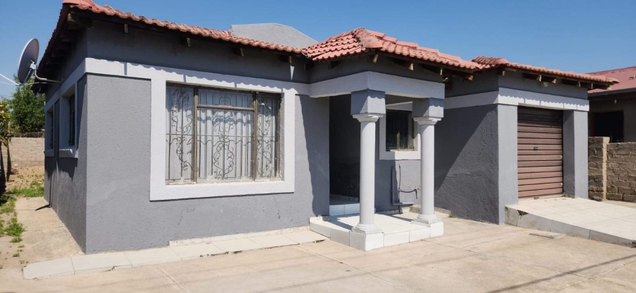 To Let 3 Bedroom Property for Rent in Seshego Limpopo