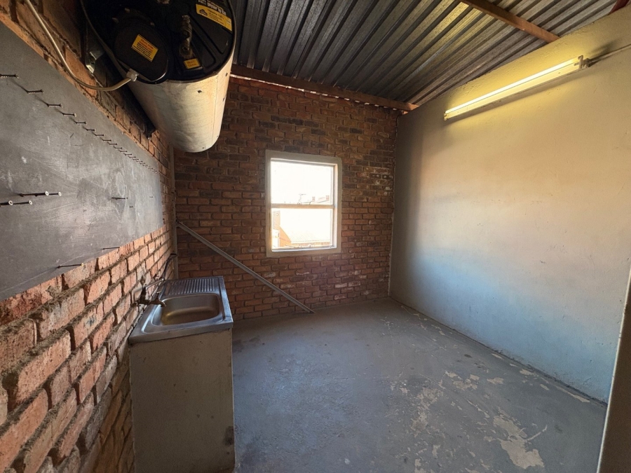 To Let Commercial Property for Rent in Ladine Limpopo