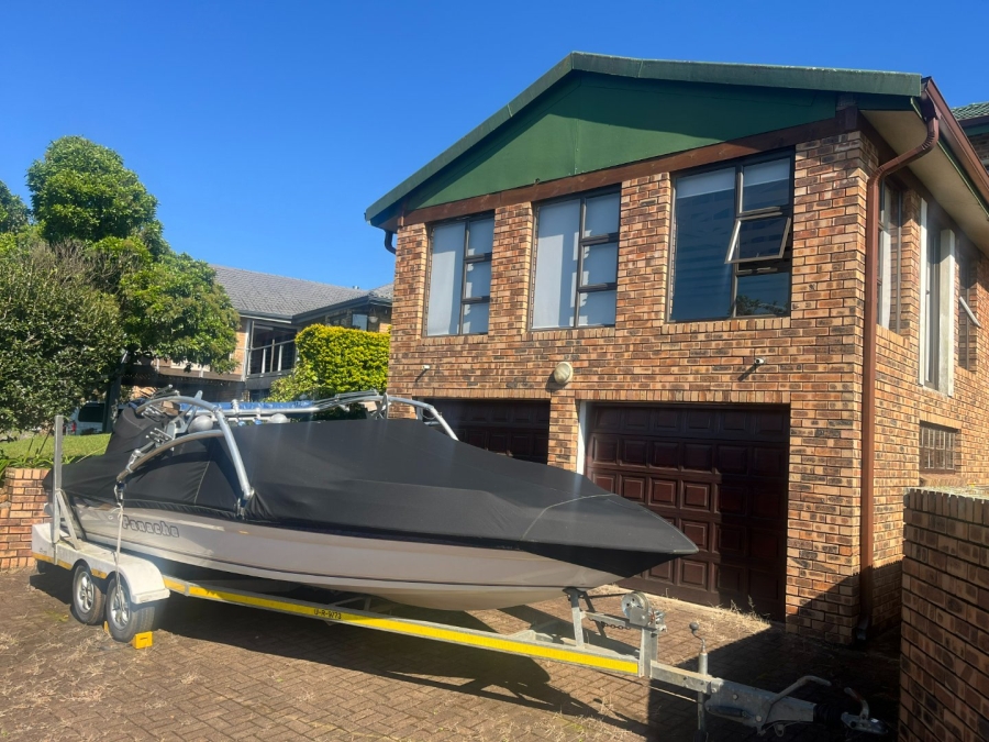 5 Bedroom Property for Sale in Clearwaters Cove Limpopo