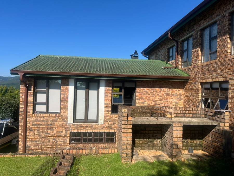 5 Bedroom Property for Sale in Clearwaters Cove Limpopo
