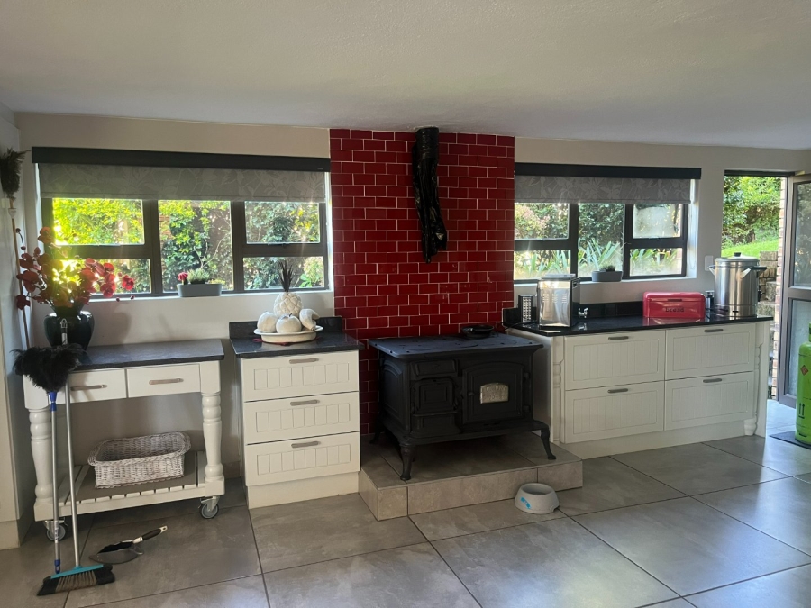 5 Bedroom Property for Sale in Clearwaters Cove Limpopo