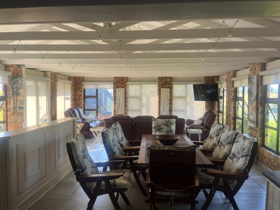 5 Bedroom Property for Sale in Clearwaters Cove Limpopo