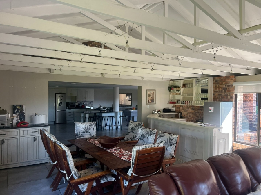 5 Bedroom Property for Sale in Clearwaters Cove Limpopo