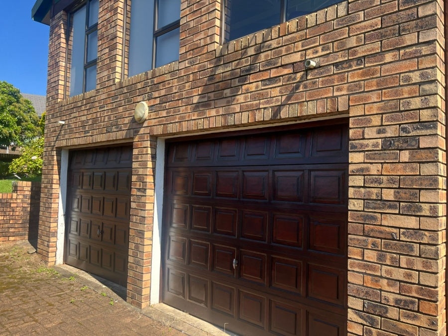 5 Bedroom Property for Sale in Clearwaters Cove Limpopo