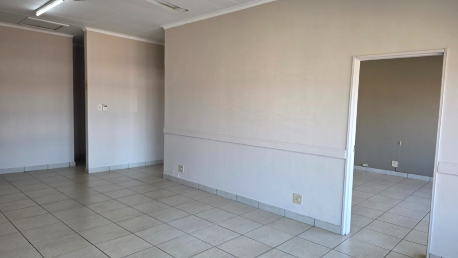 To Let Commercial Property for Rent in Sentra Park Limpopo