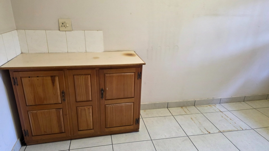 To Let Commercial Property for Rent in Sentra Park Limpopo