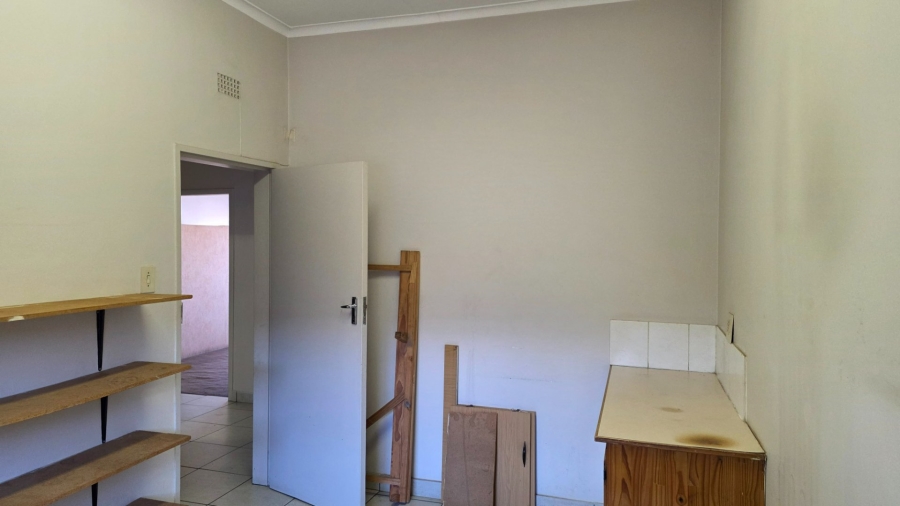 To Let Commercial Property for Rent in Sentra Park Limpopo