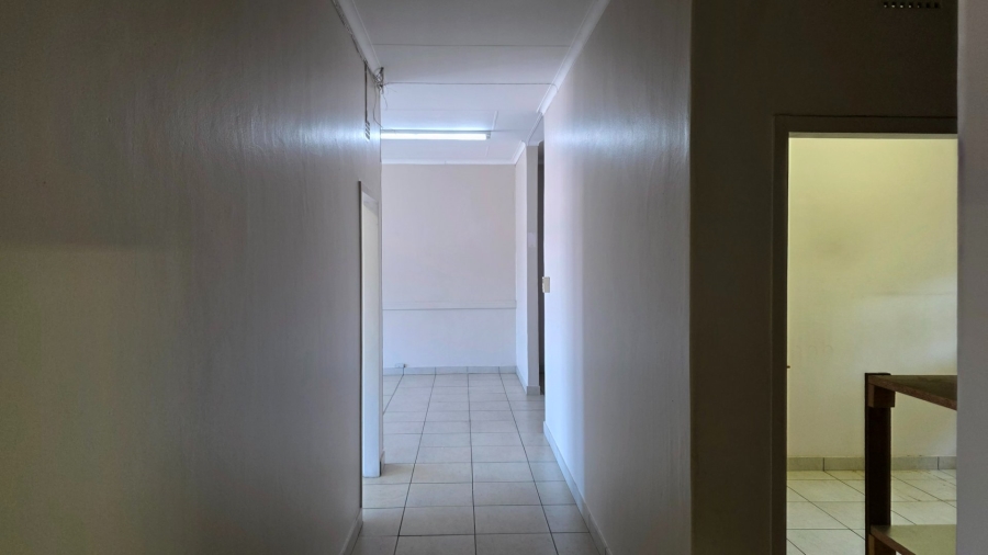 To Let Commercial Property for Rent in Sentra Park Limpopo