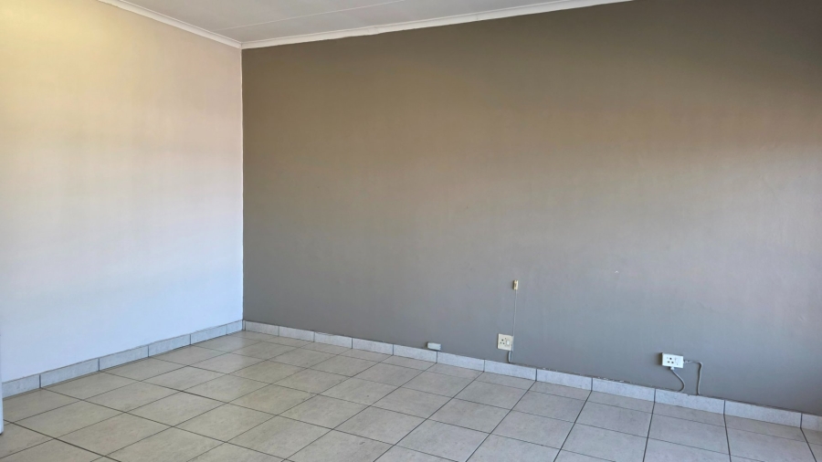To Let Commercial Property for Rent in Sentra Park Limpopo