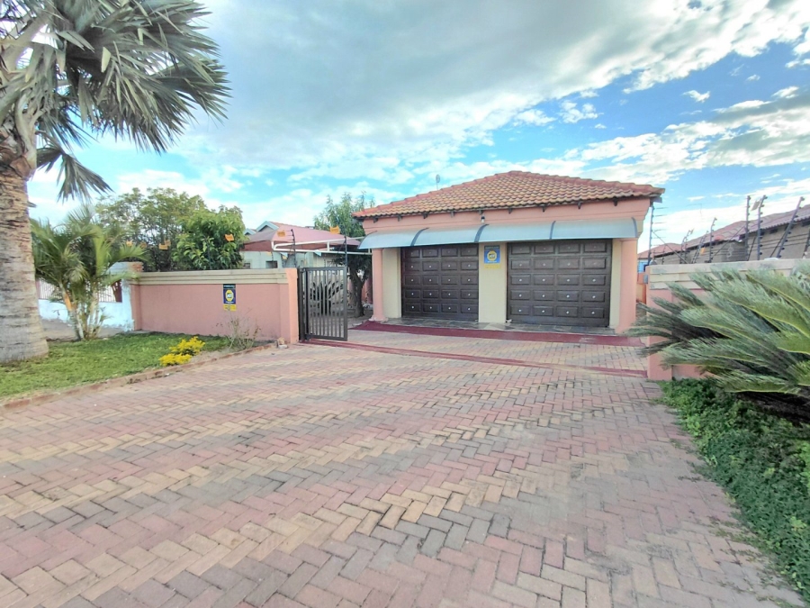 3 Bedroom Property for Sale in Mahlako-A-Phahla Gardens Limpopo