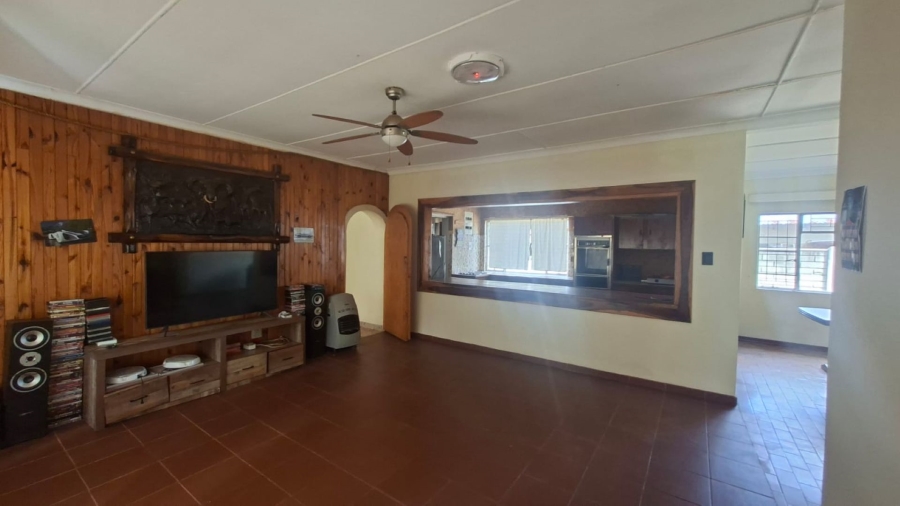 To Let 4 Bedroom Property for Rent in Mokopane Central Limpopo