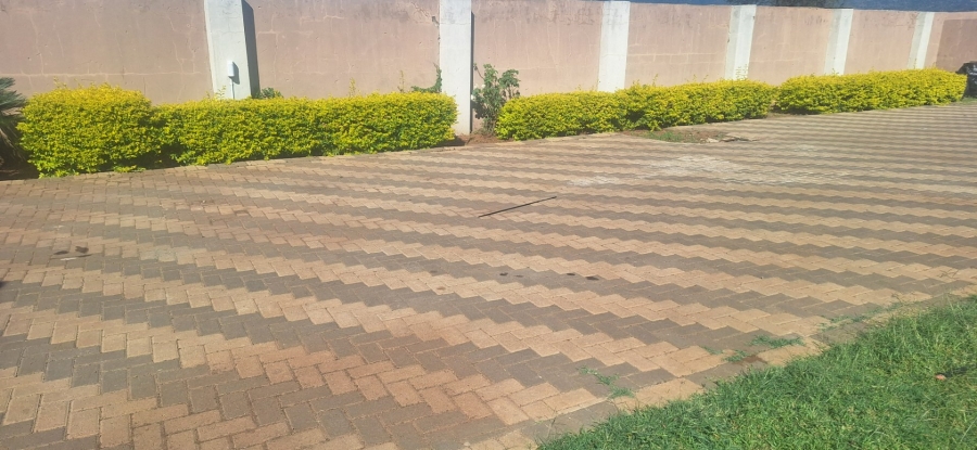 To Let 2 Bedroom Property for Rent in Chroompark Limpopo