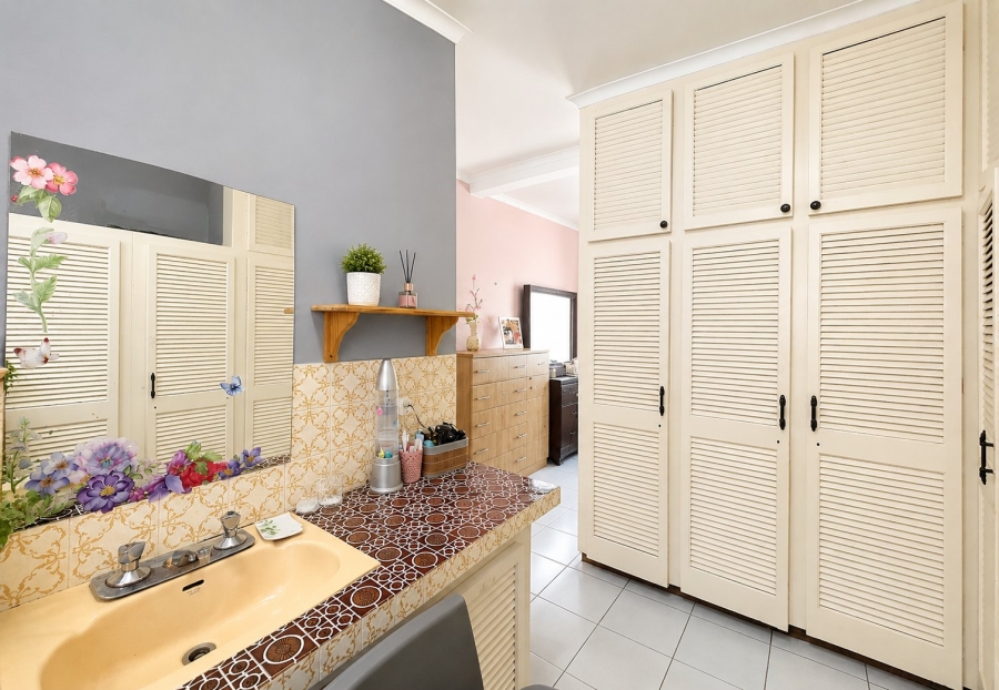 4 Bedroom Property for Sale in Fauna Park Limpopo