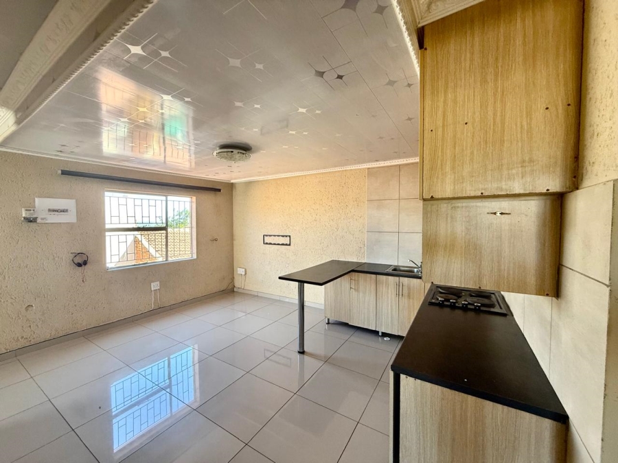 To Let 2 Bedroom Property for Rent in Bendor Limpopo