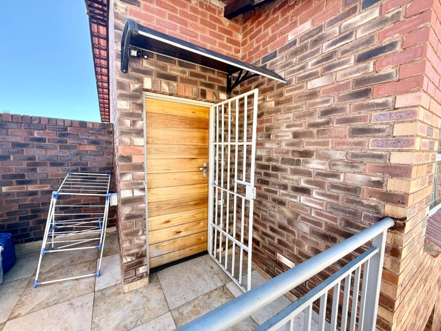 To Let 2 Bedroom Property for Rent in Bendor Limpopo