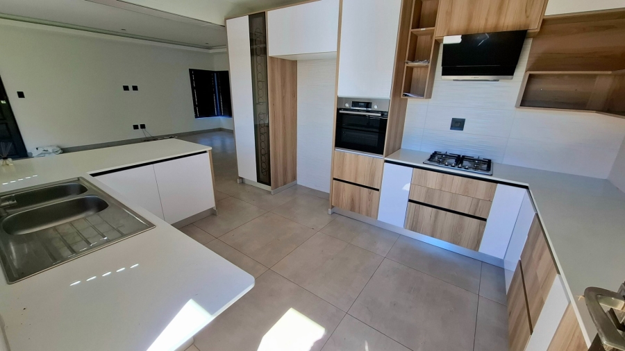 To Let 3 Bedroom Property for Rent in Woodhill Estate Limpopo